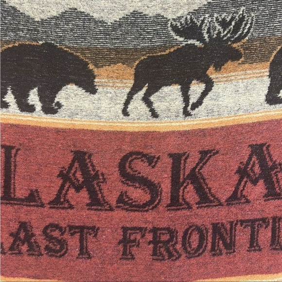 Earth Ragz ALASKA THE LAST FRONTIER Design
Acrylic Throw Blanket 52"×59" Bear - Picture 2 of 4